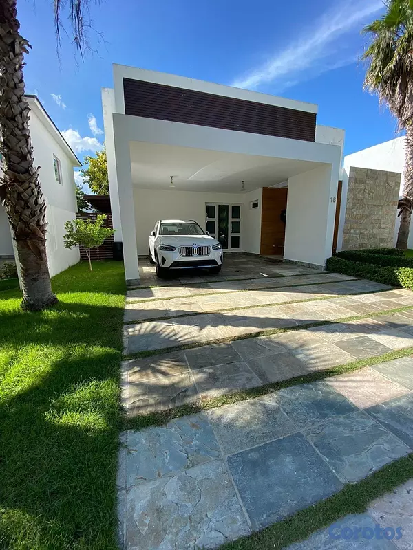 casas - HERMOSA CASA EN VENTA, LAS CARMELITAS. 1
