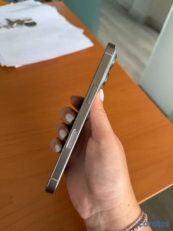 celulares y tabletas - iPhone 16 Pro 512GB
 5
