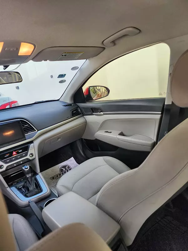 carros - hiunday elantra 2017 3
