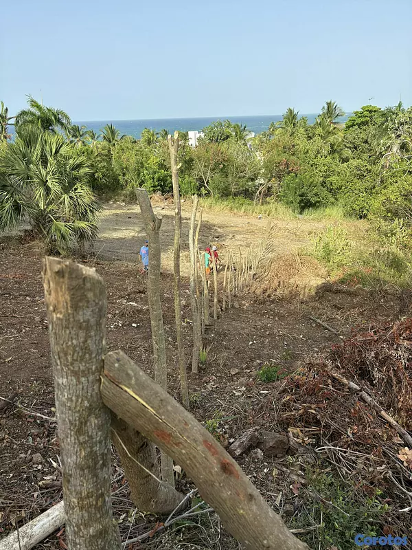 solares y terrenos - Solar de 1300 metros en Cofresi Puerto Plata 5