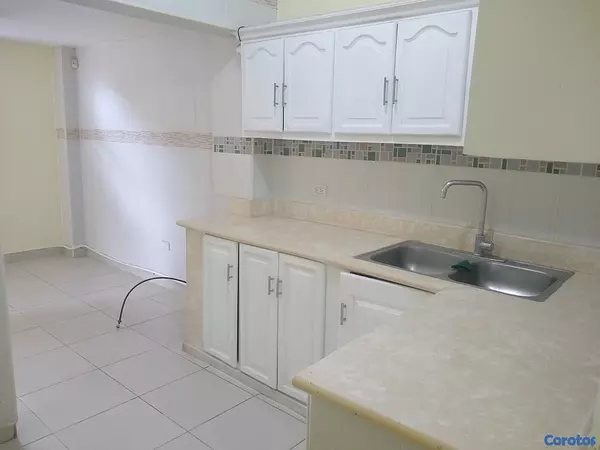 casas - Casa 2 pisos, 2 viviendas independientes, parqueo  5