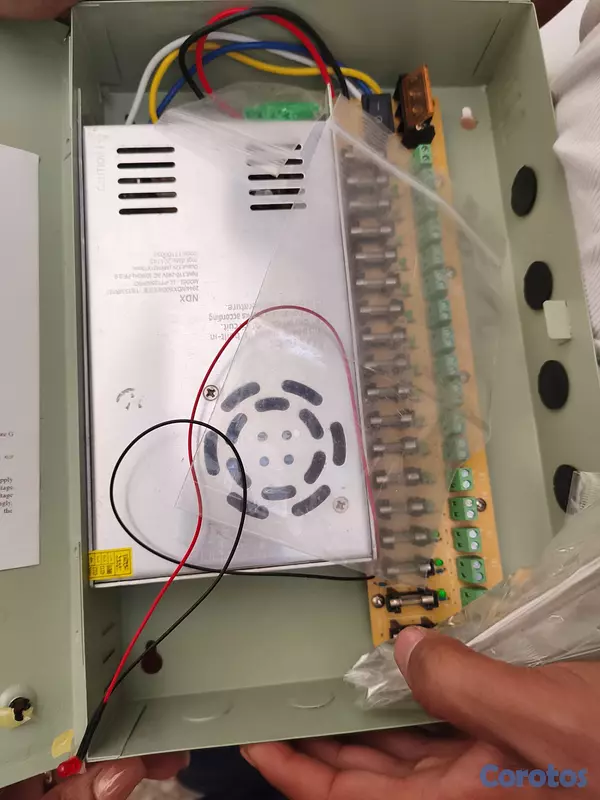 otros electronicos - Caja de Distribución de Energía para Cámaras de Se 4