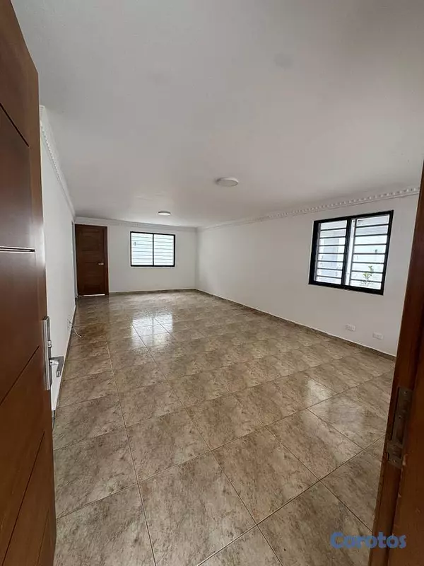 casas - Casa de 4 habitaciones 3 baños en alquiler para vi 6