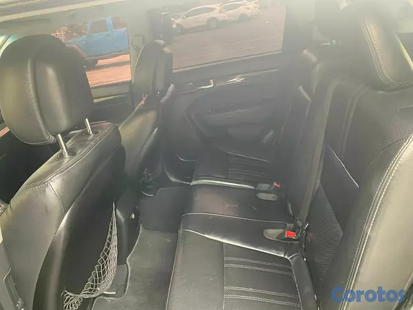 jeepetas y camionetas - Kia Sorento EX 2012 RD$ 480,000 10