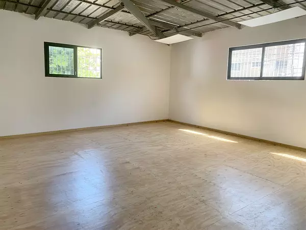 oficinas y locales comerciales - Local de 800 metros 4