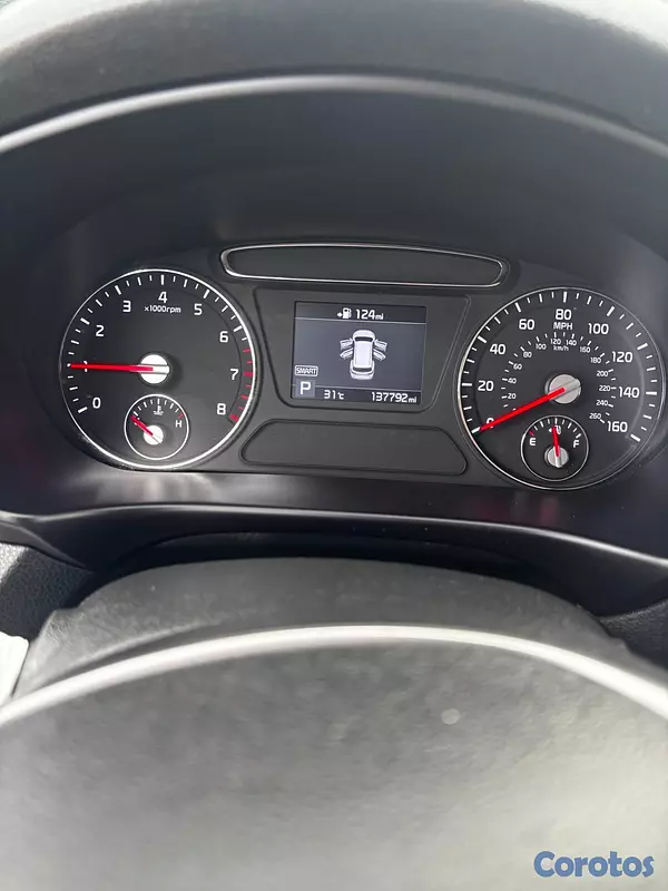 jeepetas y camionetas - Vendo Kia Sorento com nueva  5