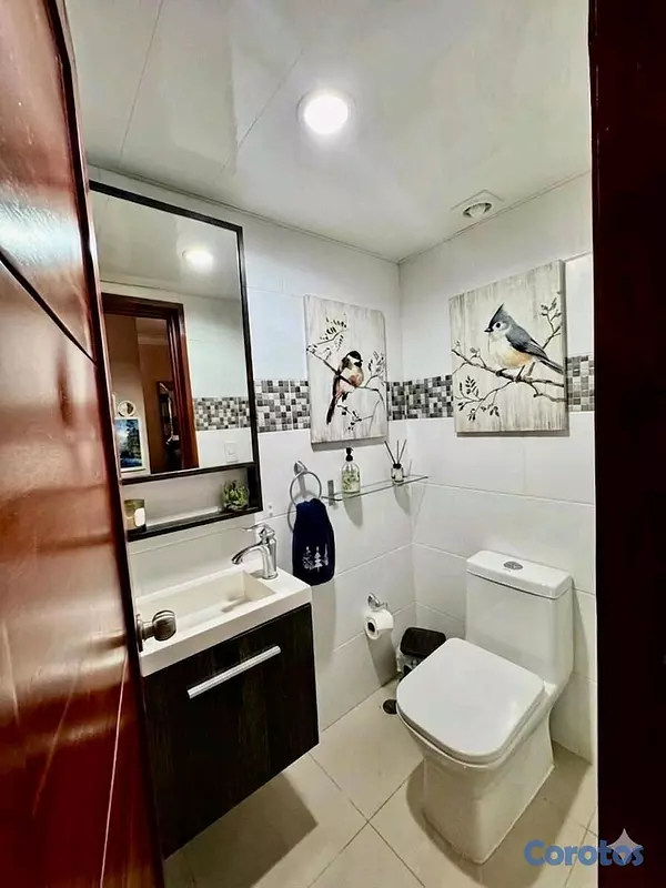 apartamentos - Amplio apartamento de 135 m² en Evaristo Morales con ascensor 2 habitaciones 
 6
