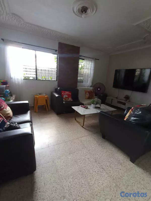 casas - Casas en Venta Ensanche Ozama 2 niveles  Precio RD 3
