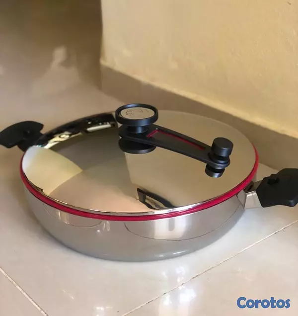 cocina - Se vende juego de 4 ollas Royal Prestige 5