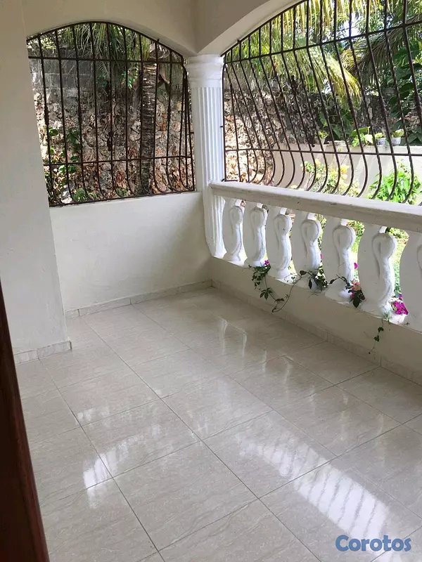 casas - Casa en residencial cerrado con amplio patio Autopista de San Isidro 7
