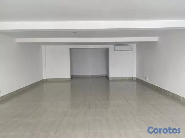 oficinas y locales comerciales - Alquiler primer nivel Naco  3