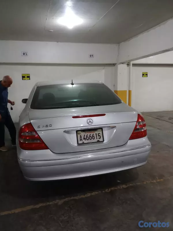 carros - 🚗 **Mercedes-Benz 2003 17