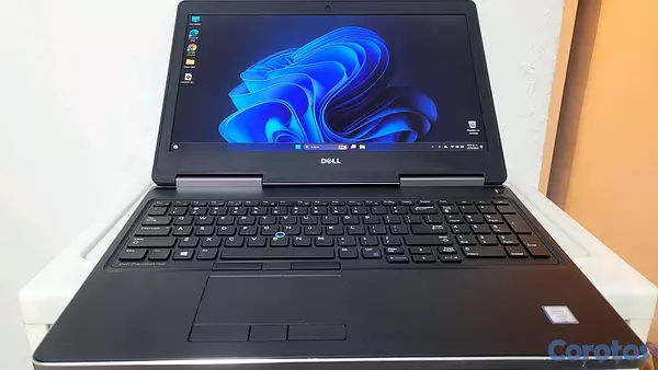 computadoras y laptops - Dell Gamer 17 Pulg Core i7 2.90ghz Ram 16gb ddr4 Disco 656gb Nvidea 4gb Dedicada 2