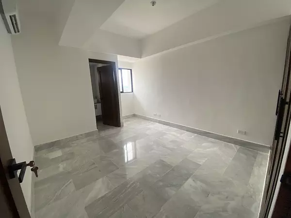 apartamentos - Apartamento a estrenar en piso alto de venta en La Esmeralda 7