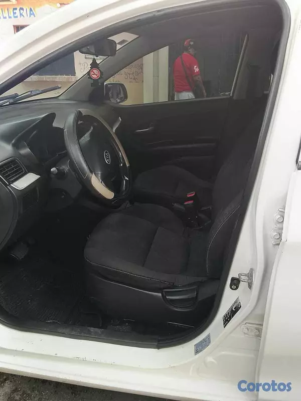 carros - Venta de Kia picanto2013,blanco,  2