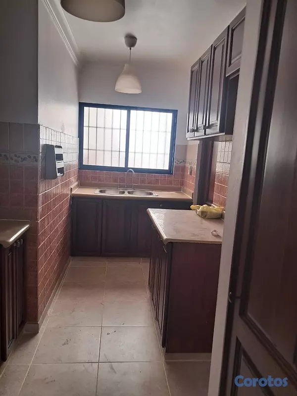 apartamentos - Alquilo atractivo apartamento Evaristo Morales, 2h, lugar céntrico  4