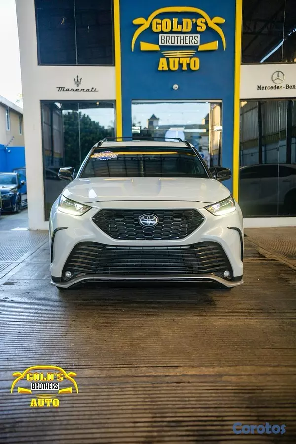 jeepetas y camionetas - Toyota Highlander XSE 2022 Recien Importada Clean 2