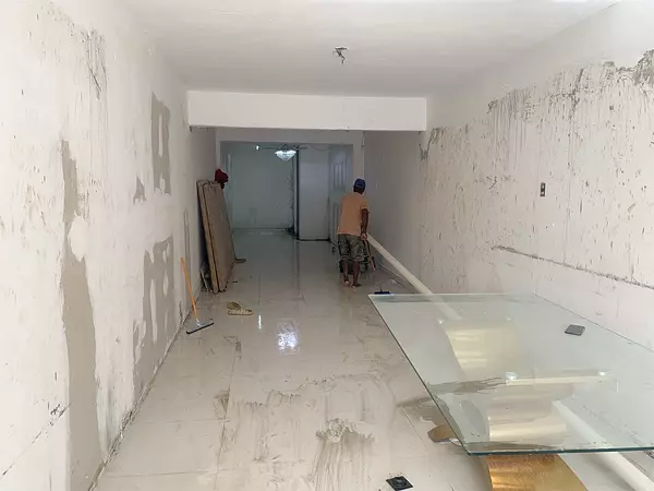 oficinas y locales comerciales - Locales en primer nivel  3