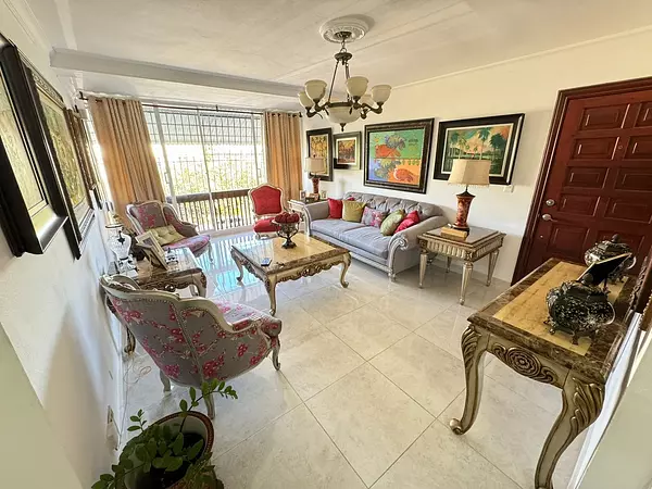 apartamentos - Apartamento en Venta
GALÁ
RD$8,000,000.00
Mantenimiento: RD$3,000.00

 2