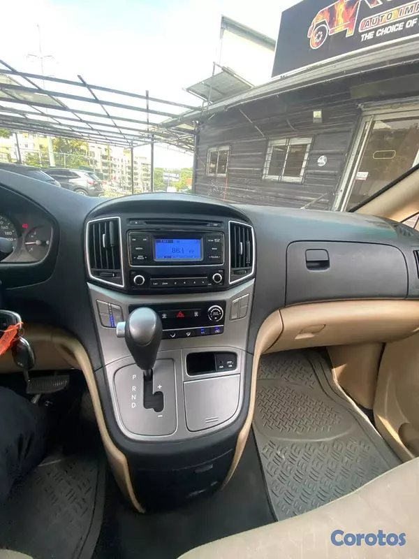 otros vehiculos - Hyundai H-1 2019 13