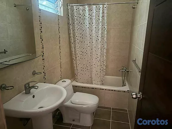 apartamentos - Apartamento con Patio En Venta en Mirador Norte  3
