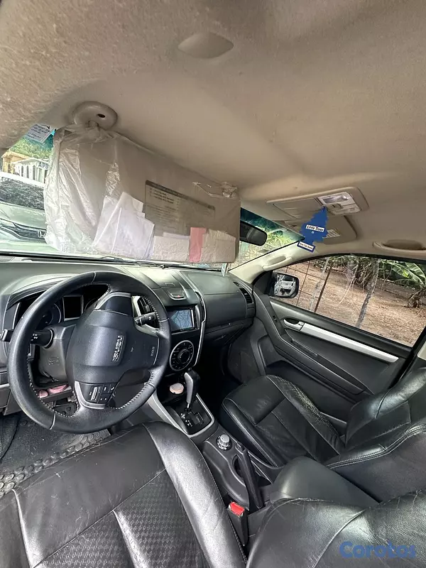 jeepetas y camionetas - Está en excelentes condiciones. 10