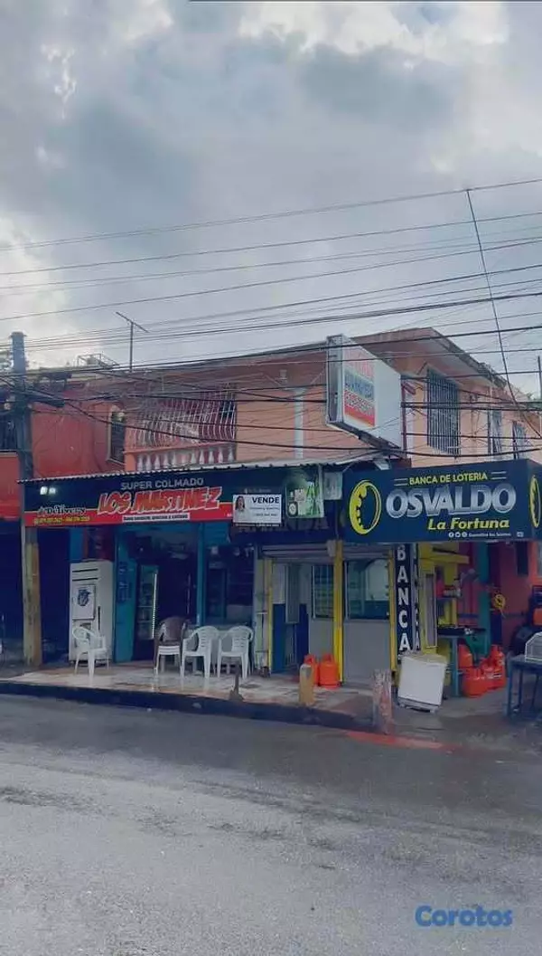 oficinas y locales comerciales - Edificio comercial en Haina