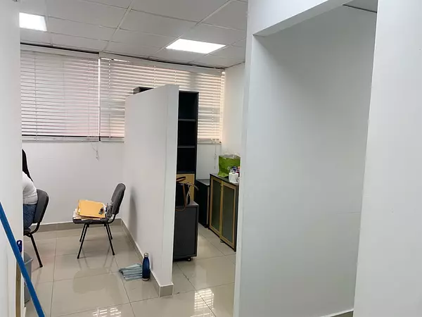 oficinas y locales comerciales - De oportunidad oficina céntrica millon 3