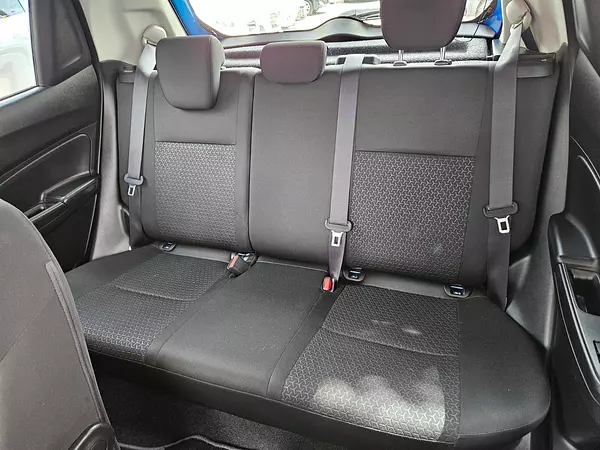 carros - SUZUKI SWIFT  9
