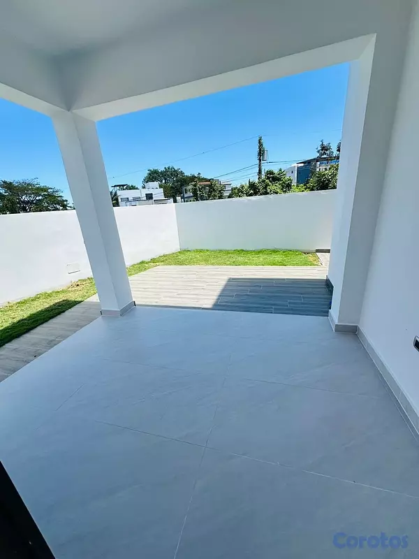 casas - CASA MODERNA DE LUJO EN VENTA – NUEVA Y PRÓXIMAMENTE LISTA 3