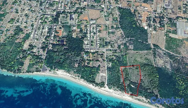 solares y terrenos - Solar con Playa en pedernales con mil mata de Coco 6