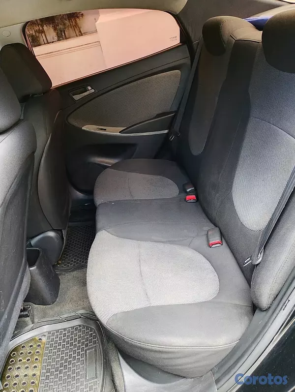 carros - SVD Hyundai Accent 2012 11