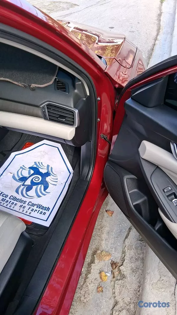carros - Años 2018 4 silindroFinanciamiento disponibleClean un millo setentamil 2