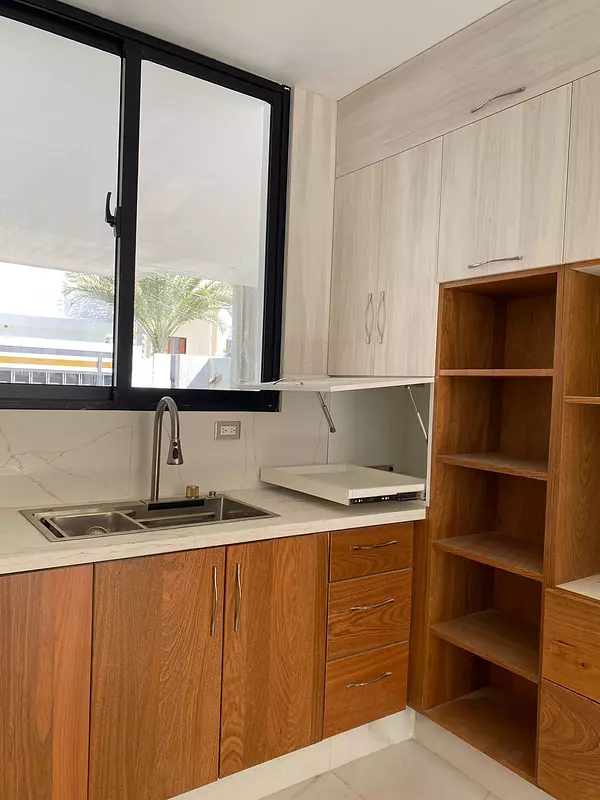 casas - Se Vende Casa de 2 Niveles en Las Carmelitas  7
