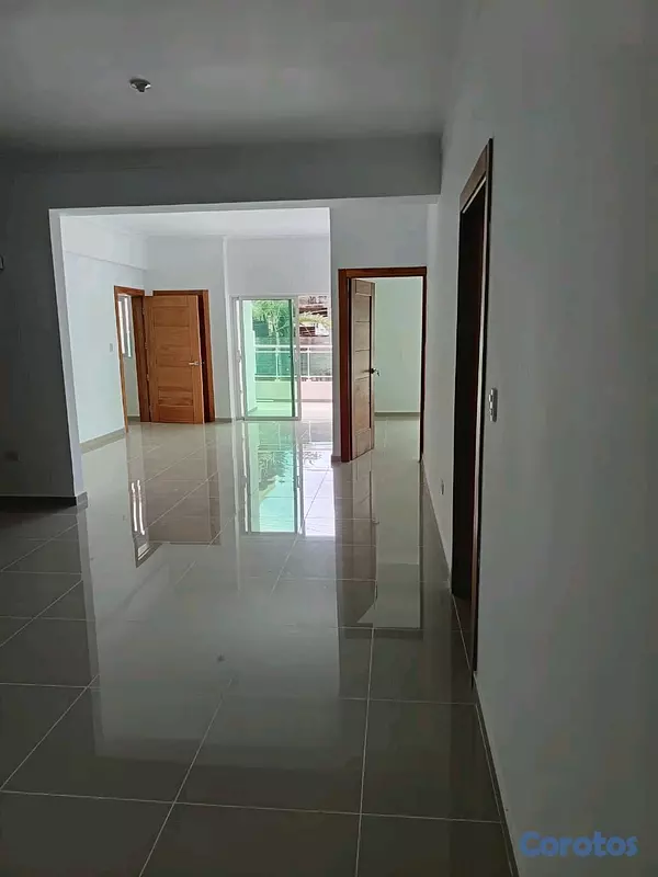 apartamentos - vendo 2do piso con terraza en respaldo los tres ojos 3 habitaciones  2 parqueos  12