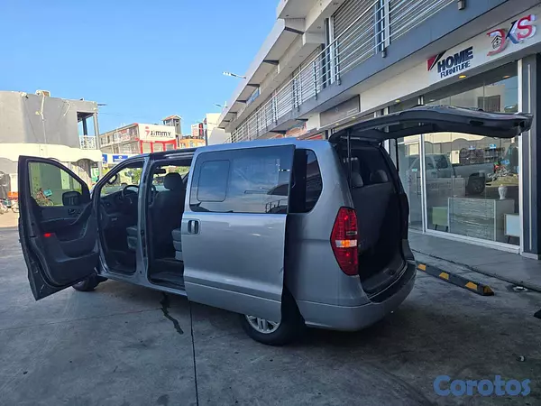 jeepetas y camionetas - HYUNDAI GRAND STAREX 2021 GRIS 7