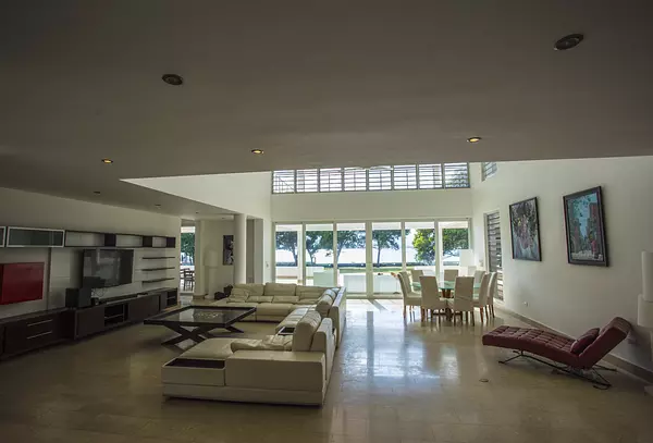 casas vacacionales y villas - villa de lujos frente al mar  4