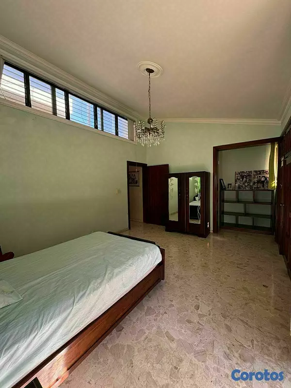 casas - ALQUILO Casa Ideal Para Negocio En Arroyo Hondo 2do DE 3 Niveles
CODIGO: PD449 4