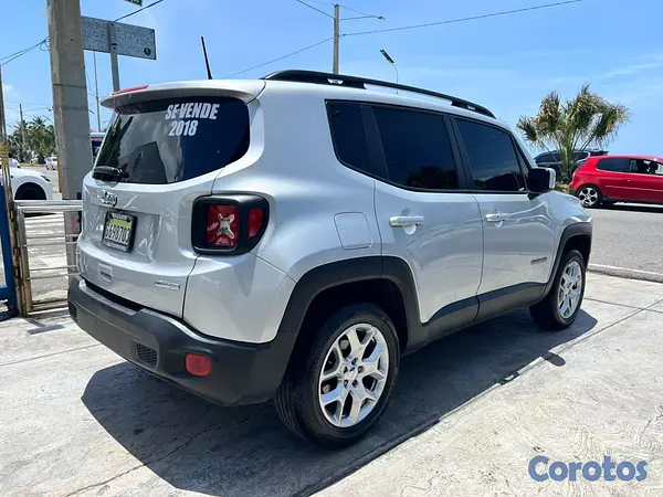 jeepetas y camionetas - Jeep Renegade Latitude 2018 10