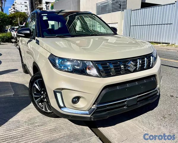 jeepetas y camionetas - SUZUKI VITARA GLX 2023 COMO NUEVA 3