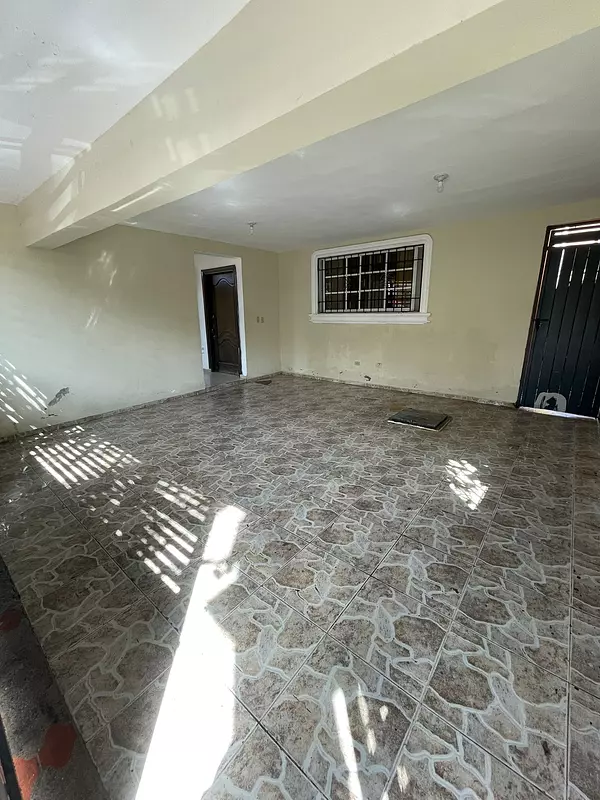 casas - Casa Clásica en Venta – Sector Nuevo Amanecer 3