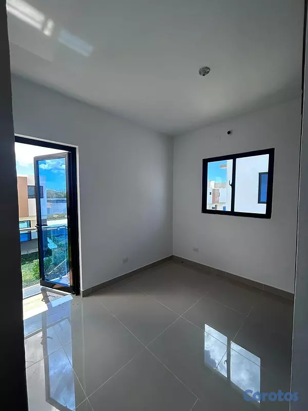 casas - ALQUILO CASA EN BOCA CHICA A 5 MINUTOS DE LA PLAYA 2