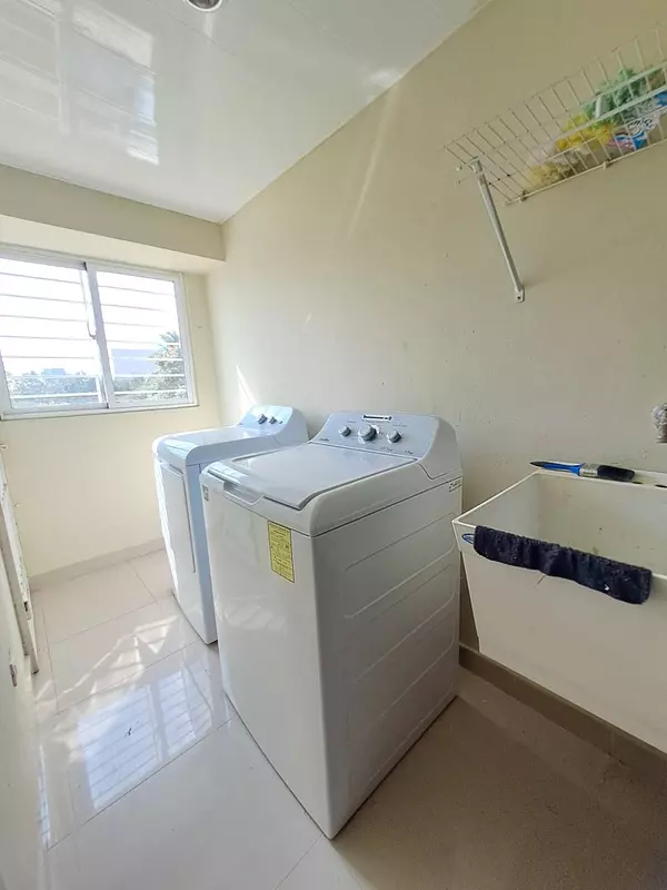apartamentos - Gascue a metros de UNIBE.
Propiedad ideal para estudiantes.
Alquilo amueblado. 8