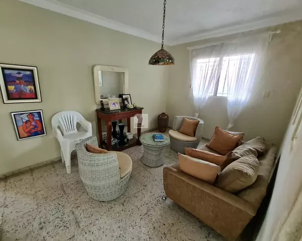 casas - Alquiler Casa de 4 Habitaciones para Negocio, en Excelente Zona de Renacimiento 4