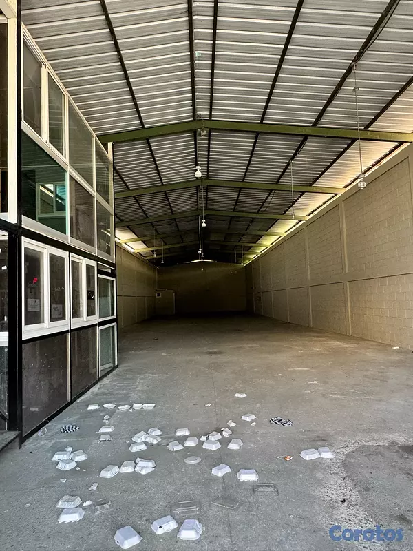 oficinas y locales comerciales - NAVE COMERCIAL 2