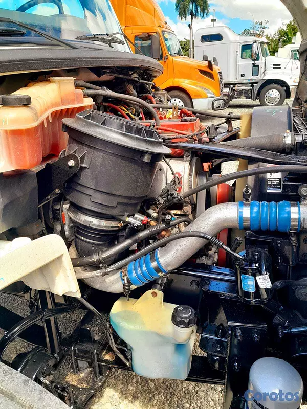 camiones y vehiculos pesados - FREIGHTLINER M2 106 AÑO 2019 8