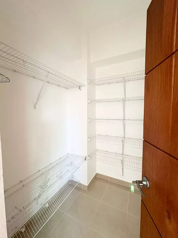 apartamentos - Amplio Apartamento 300 Mts2 en Cerros de Gurabo 2