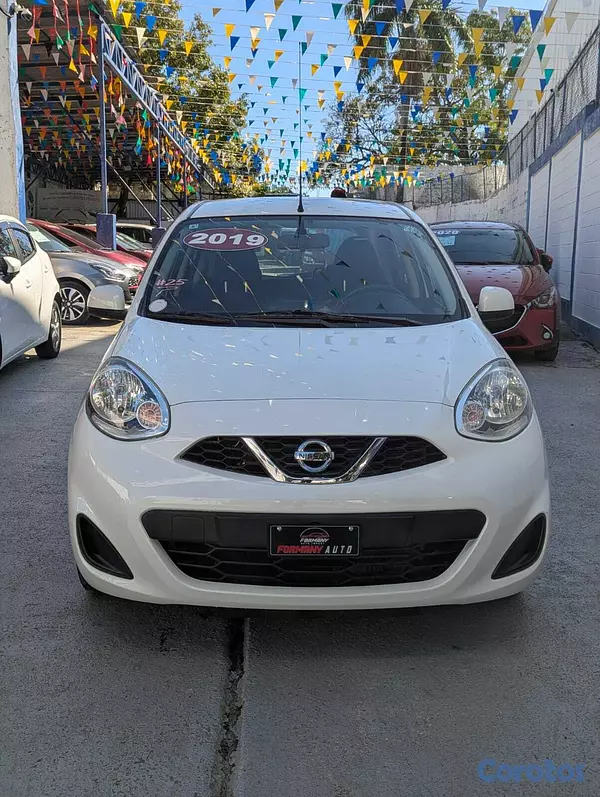 carros - NISSAN MARCH  2