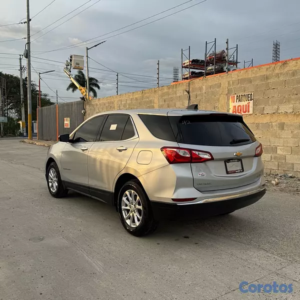 jeepetas y camionetas - Chevrolet Equinox LT AWD 2020 11