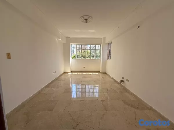 apartamentos - Urb. Real Vendo apartamento clásico, 3 habs., 2.5 baños, 2 parqueos  2